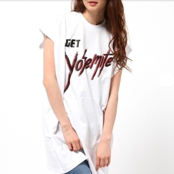 CHEDコットンノースリーブTシャツ