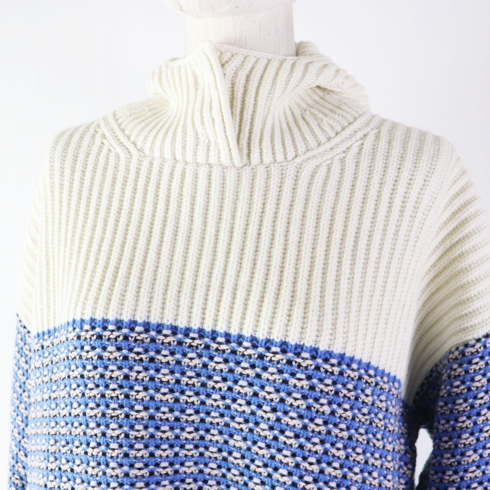 フェンディ ウール カシミア FF ロゴ ニット フーディ