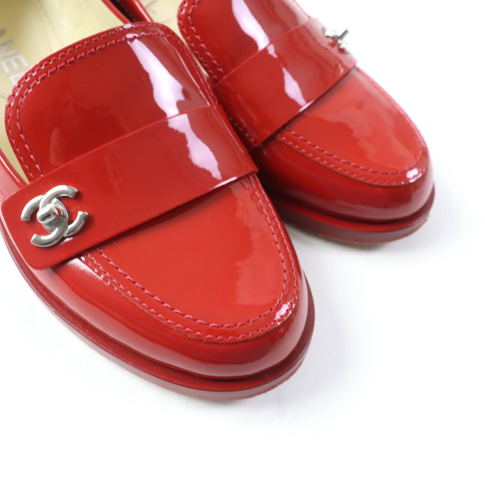 シャネル パテント レザー ローファー レッド シルバー 35 1/2C