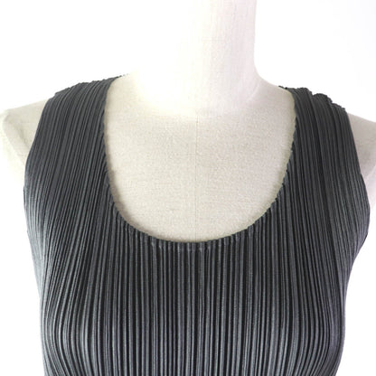PLEATS PLEASE Uネック ノースリーブ トップ グレー