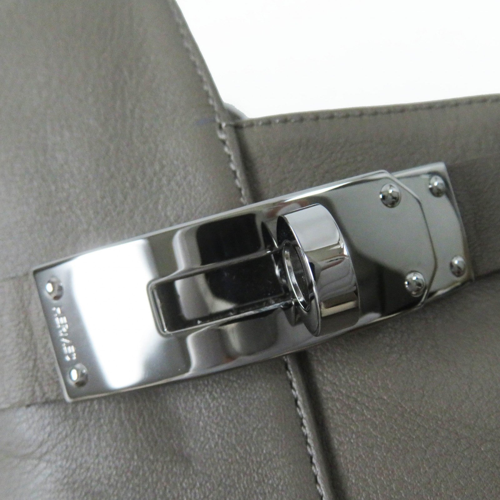 エルメス ケリー バックル レザー ショート ブーツ