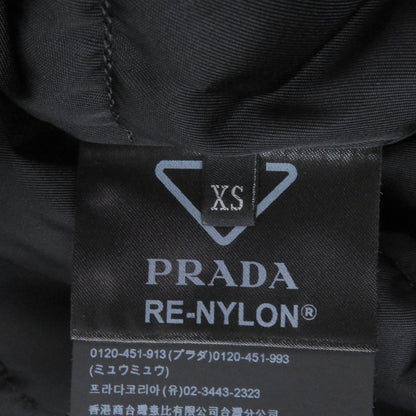 プラダ Re-Nylon トライアングル ロゴ パッド コート