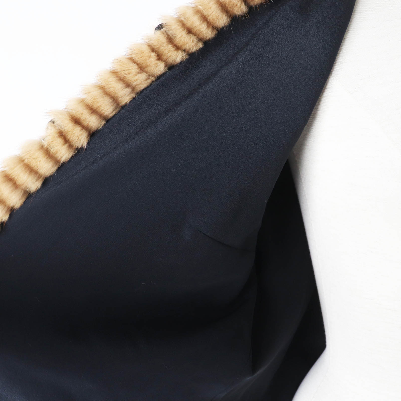 フェンディ ミンク シルク ジャケット FNE57H レディース