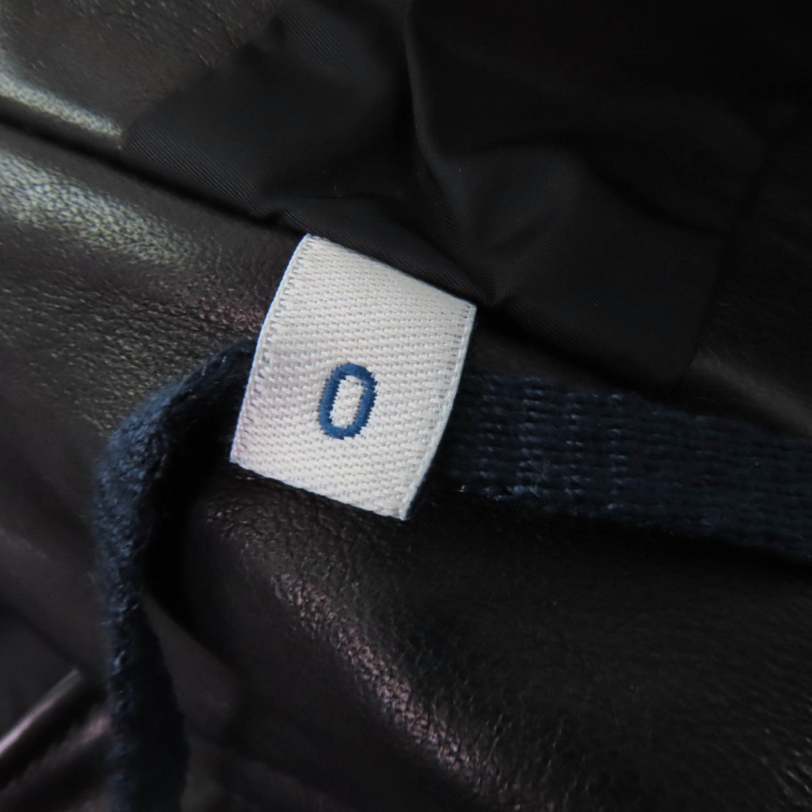 Moncler RODEIA ジップアップ レザー ダウンベスト
