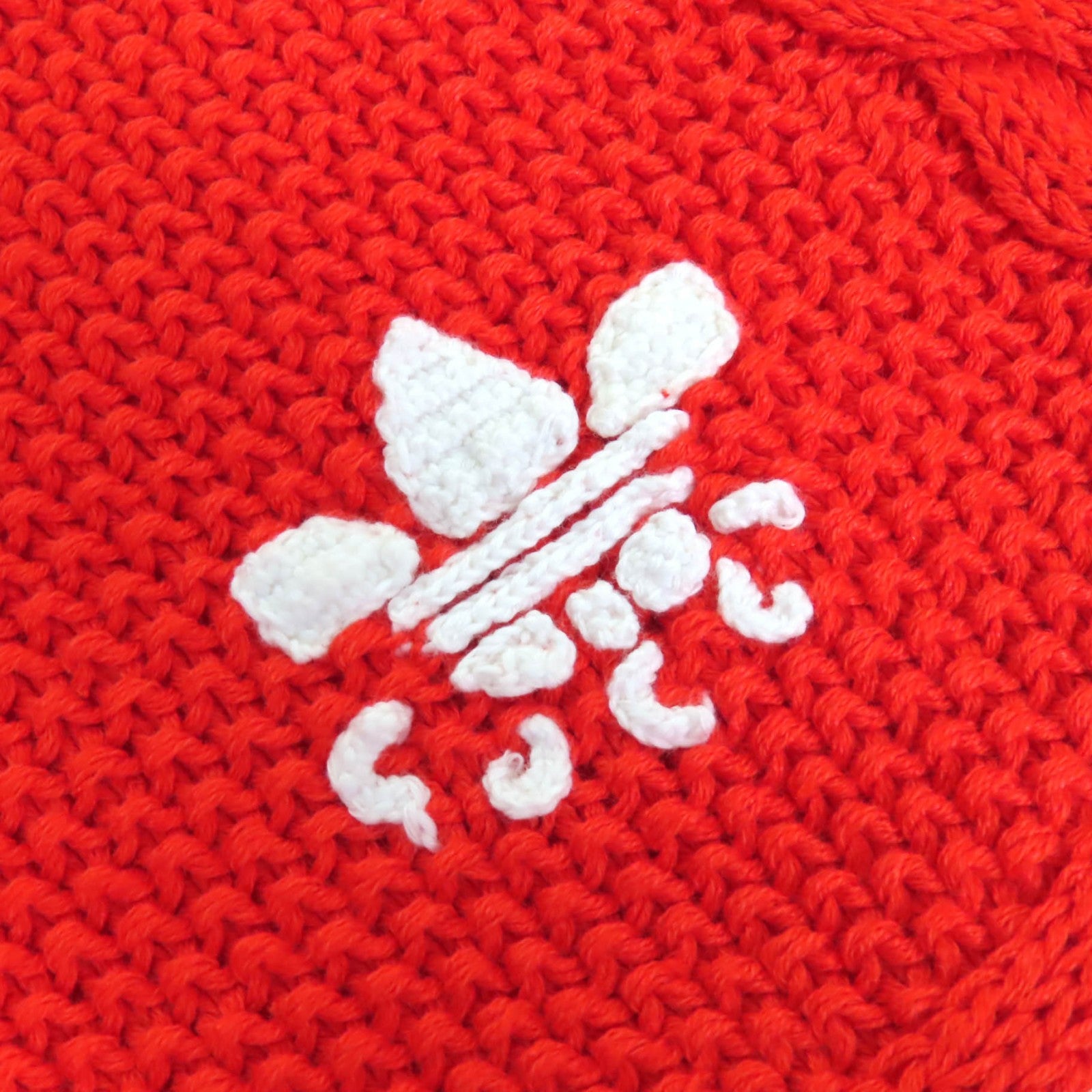 グッチ×アディダス トレフォイル刺繍ニットショーツ