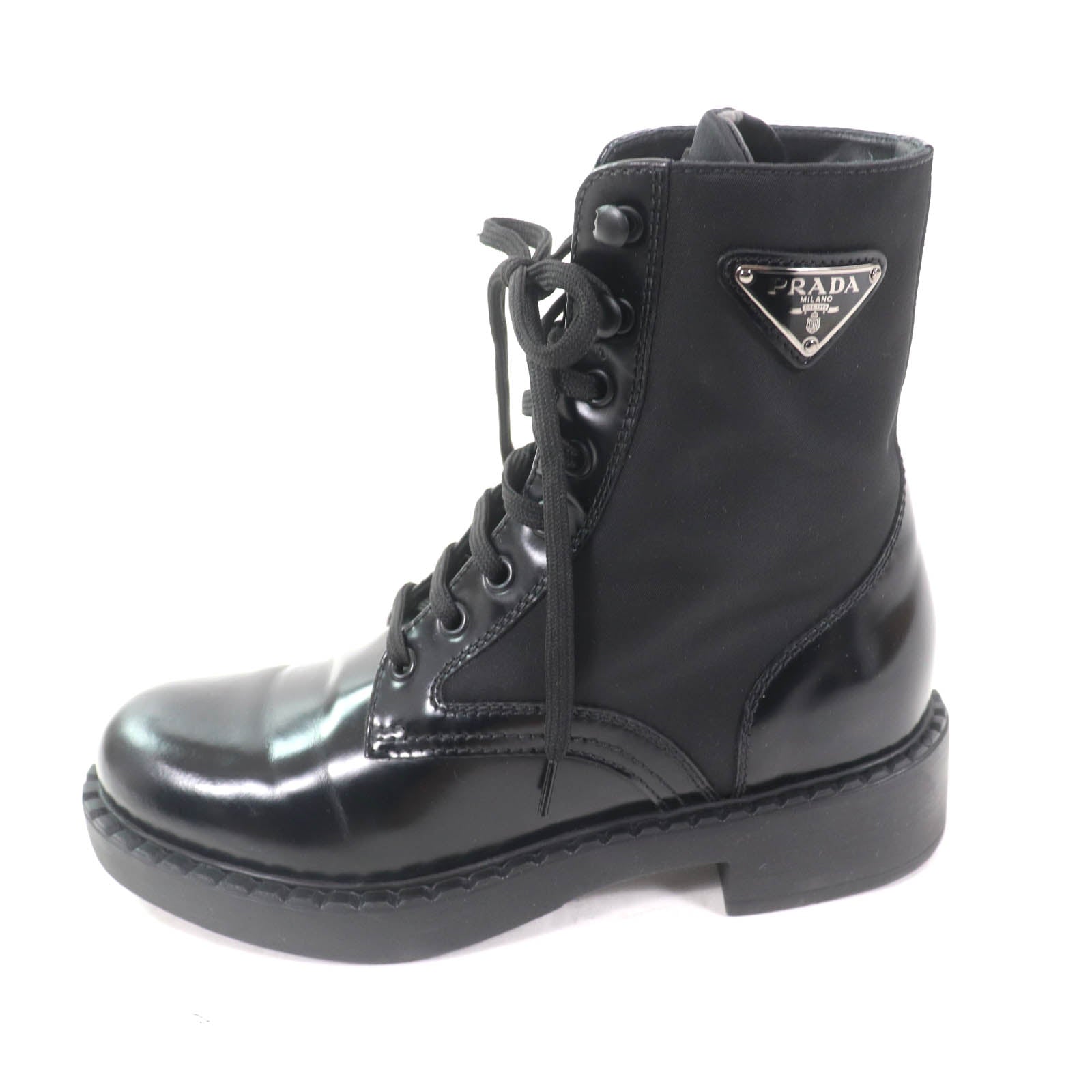 プラダ Re-Nylon ロゴ レザーブーツ