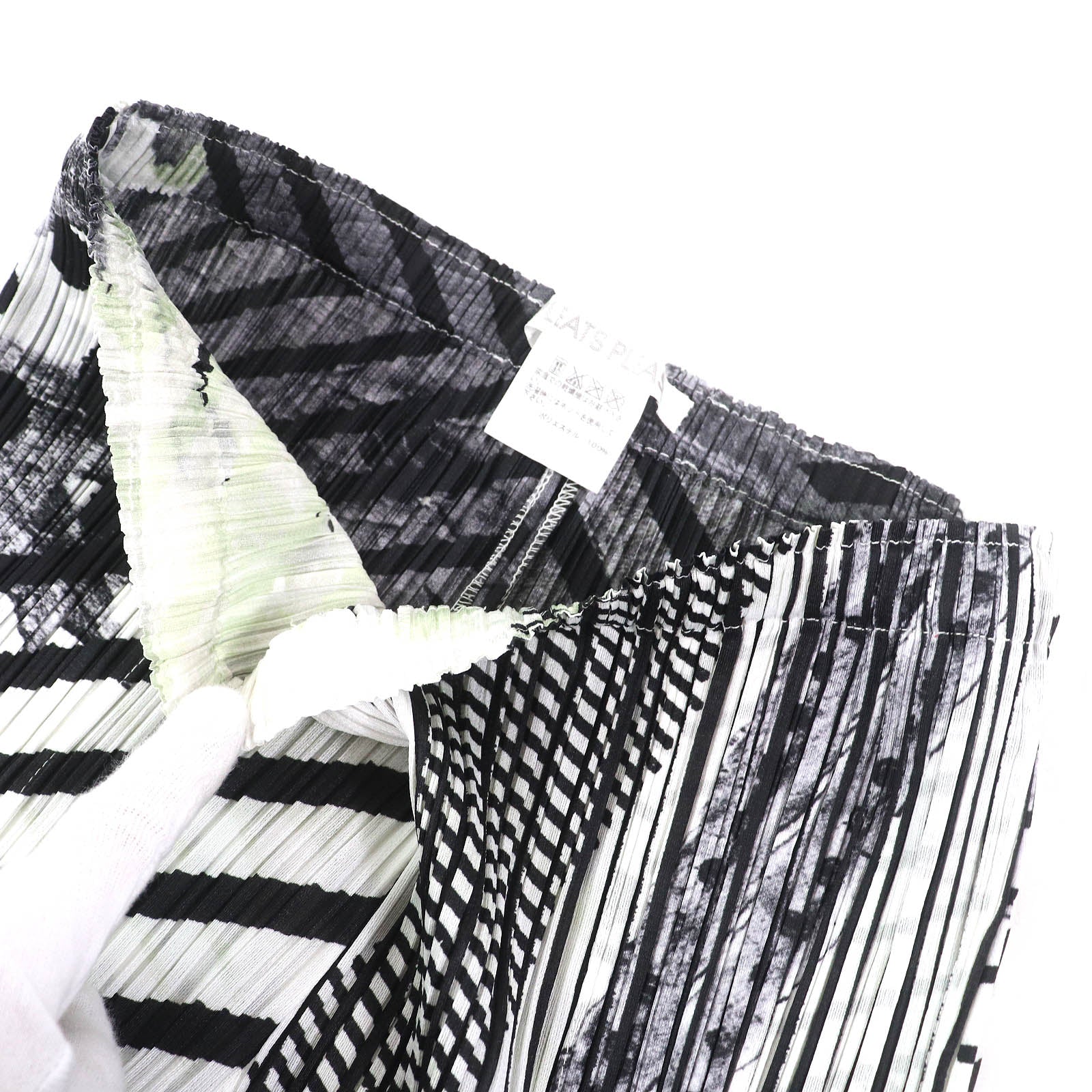 PLEATS PLEASE PP41-JF772 パンツ