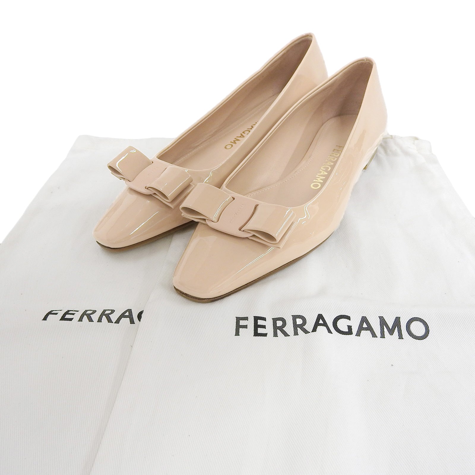 Ferragamo ヴァラ リボン フラット パンプス