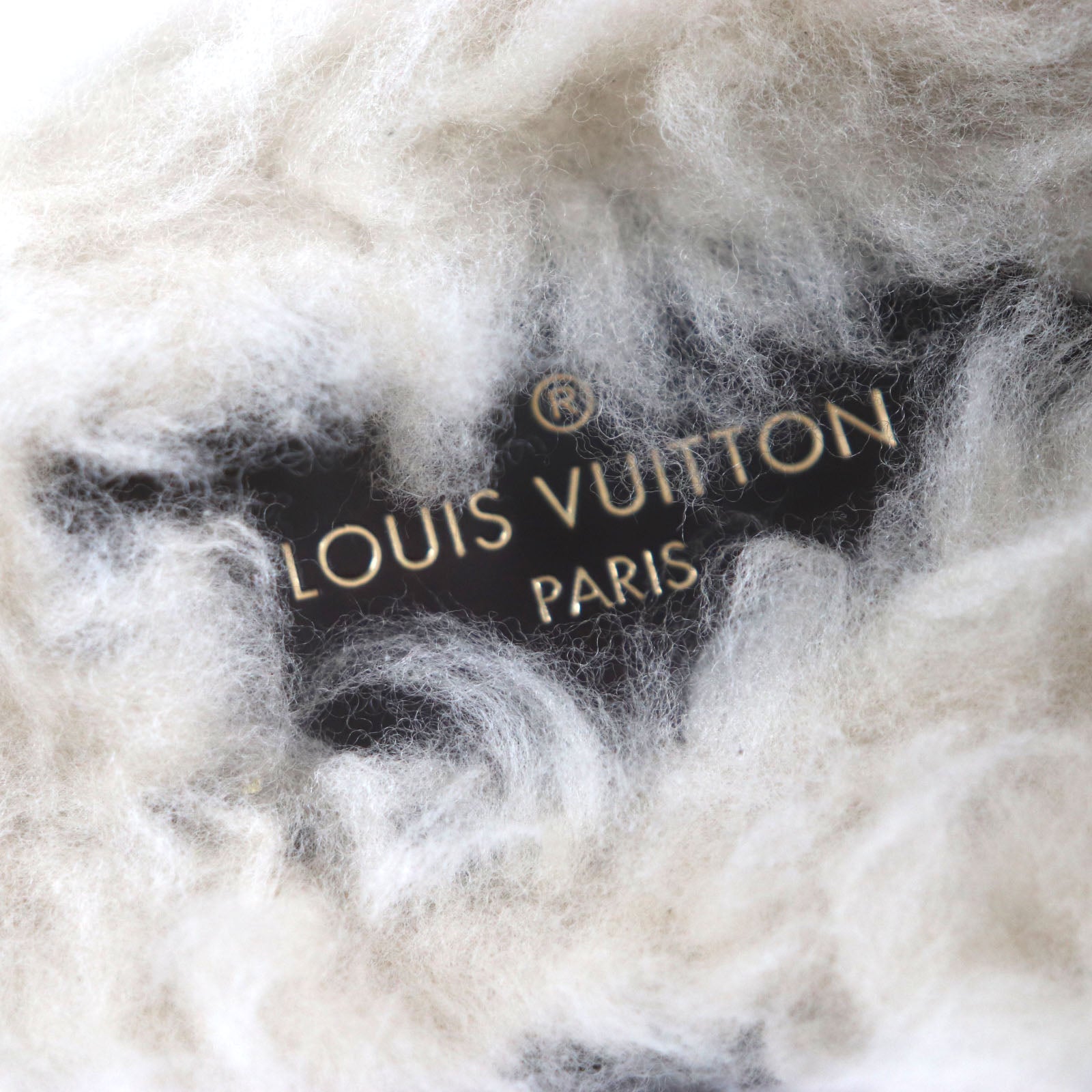 ルイヴィトン LV ロゴ モノグラム レザー ミュール