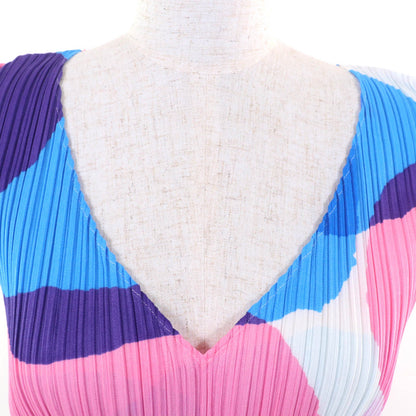 PLEATS PLEASE ポリエステルTシャツ