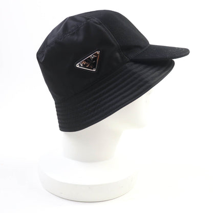 プラダ RE-NYLON トライアングル ロゴ バケットハット