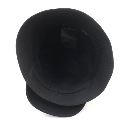 プラダ RE-NYLON トライアングル ロゴ バケットハット