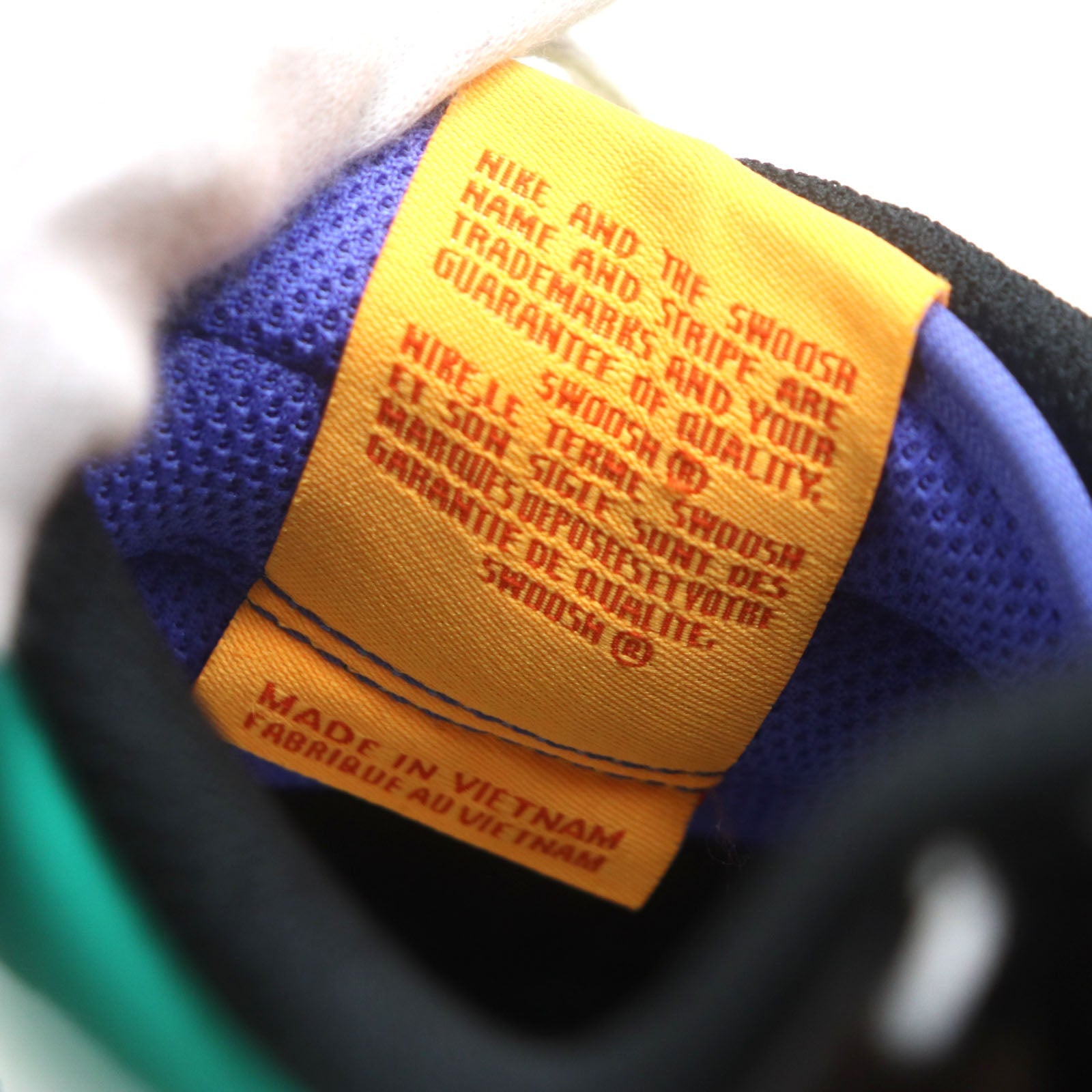 UNDEFEATED NIKE AIR FORCE 1 LOW スニーカー