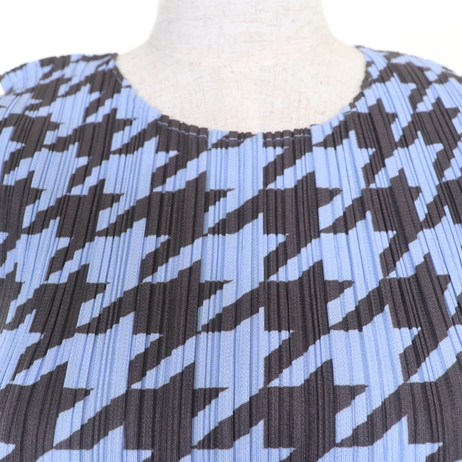 PLEATS PLEASE PP41-JK616 トップス