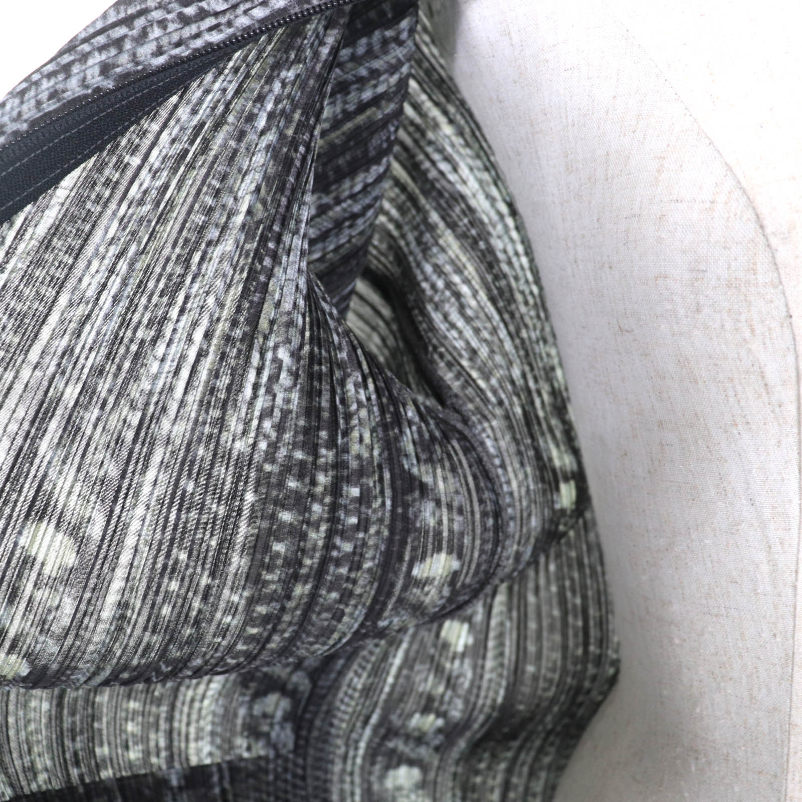 PLEATS PLEASE ポリエステル ドレス