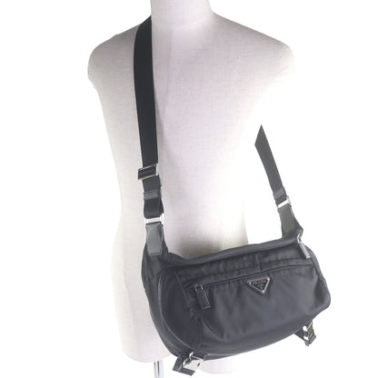 プラダ Re-Nylon ショルダーバッグ