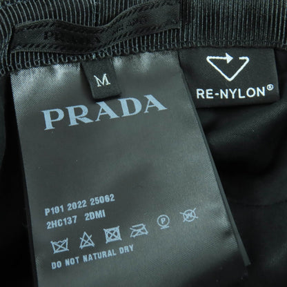 プラダ Re-Nylon トライアングル ロゴ ハット