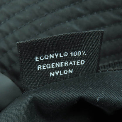 プラダ Re-Nylon トライアングル ロゴ ハット