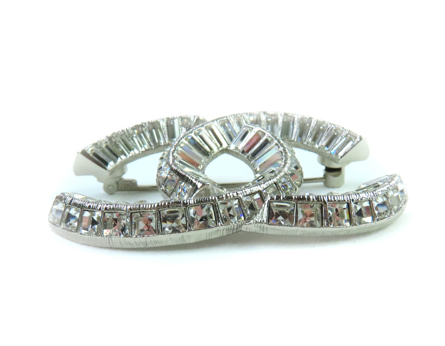 シャネル ココ マーク ブローチ