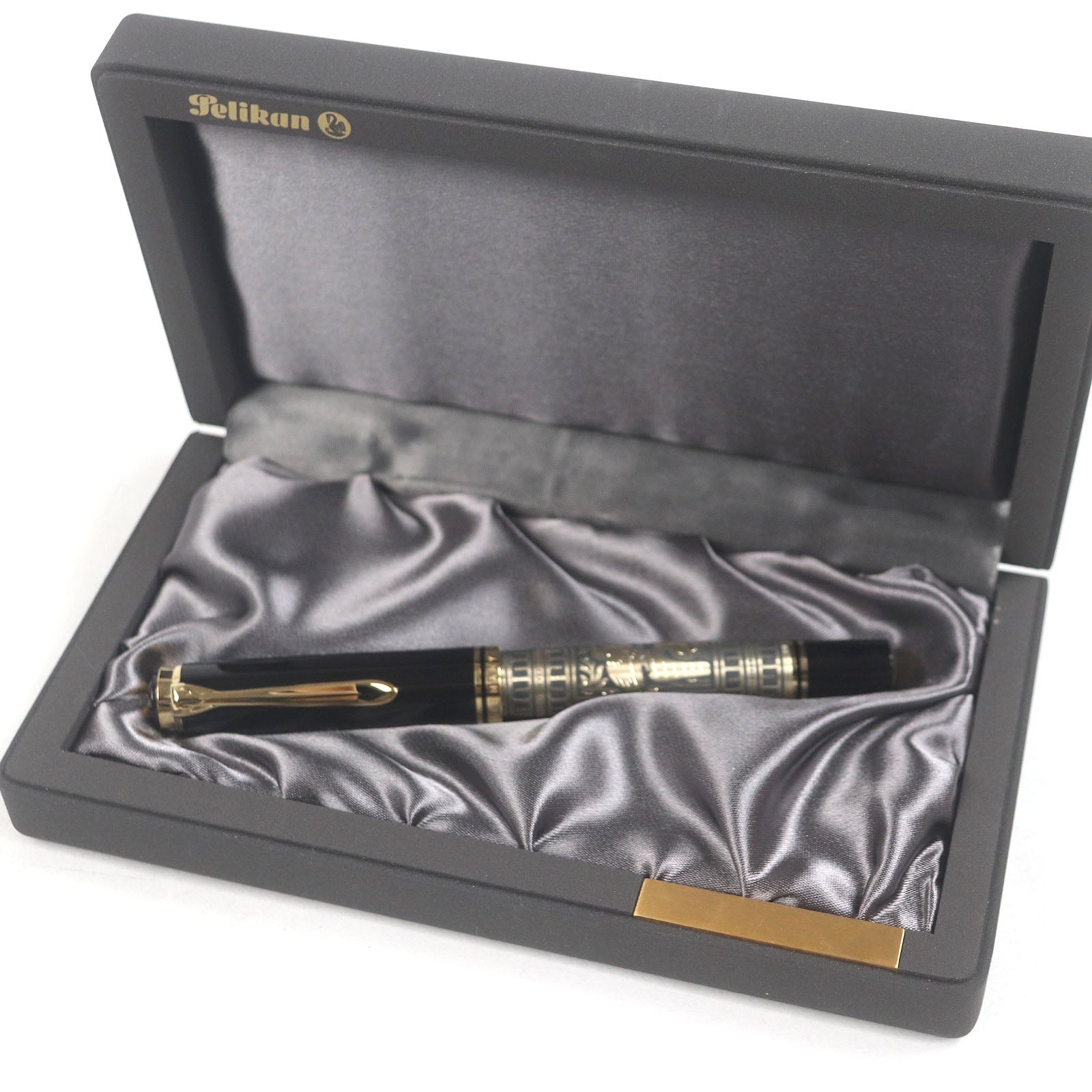 Pelikan Souverän Au750 万年筆