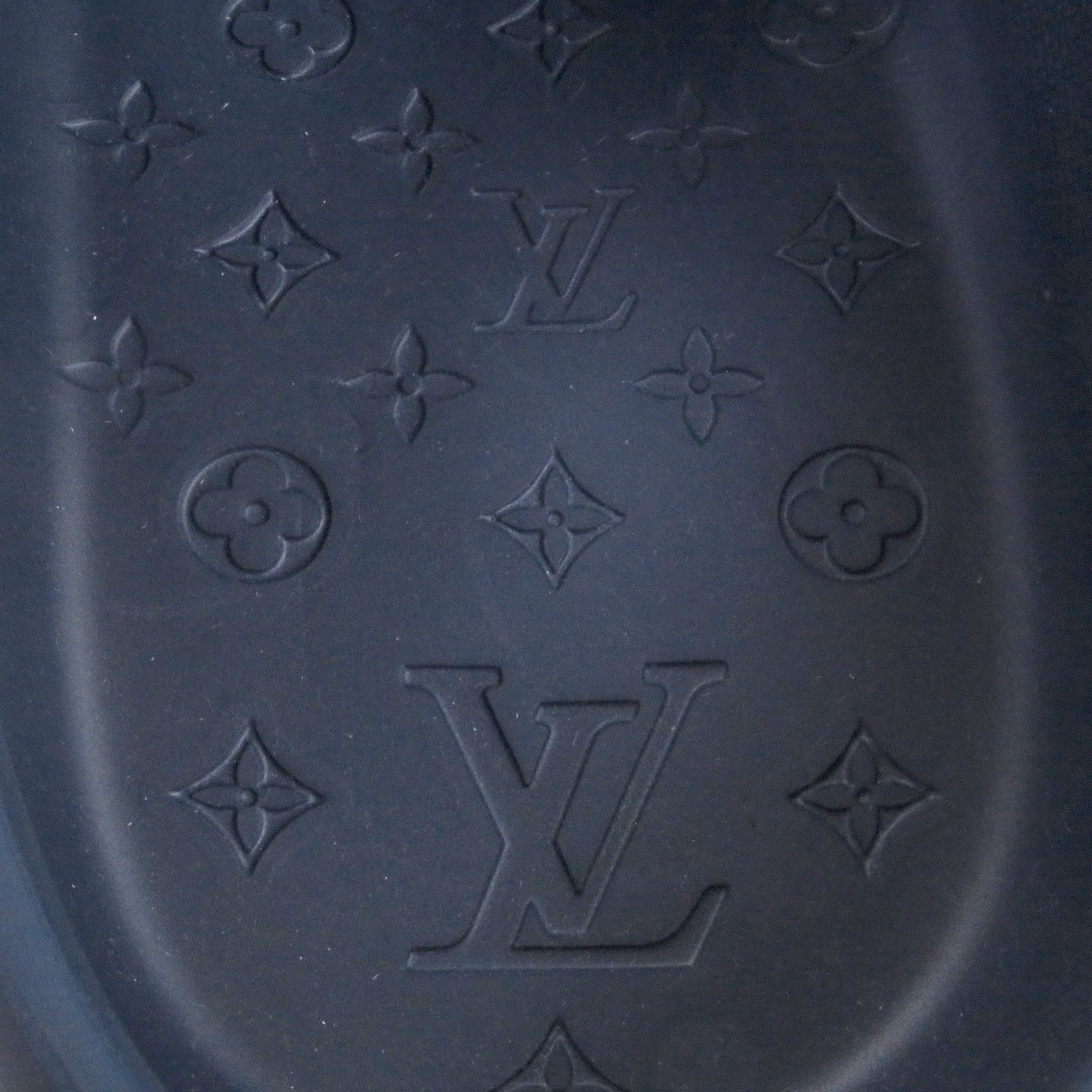 ルイヴィトン LV シャーク ライン モノグラム ラバー サンダル
