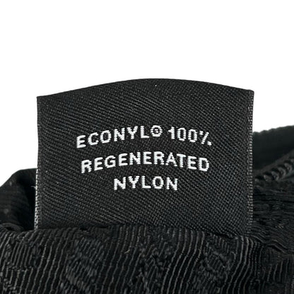 プラダ Re-Nylon ポーチ