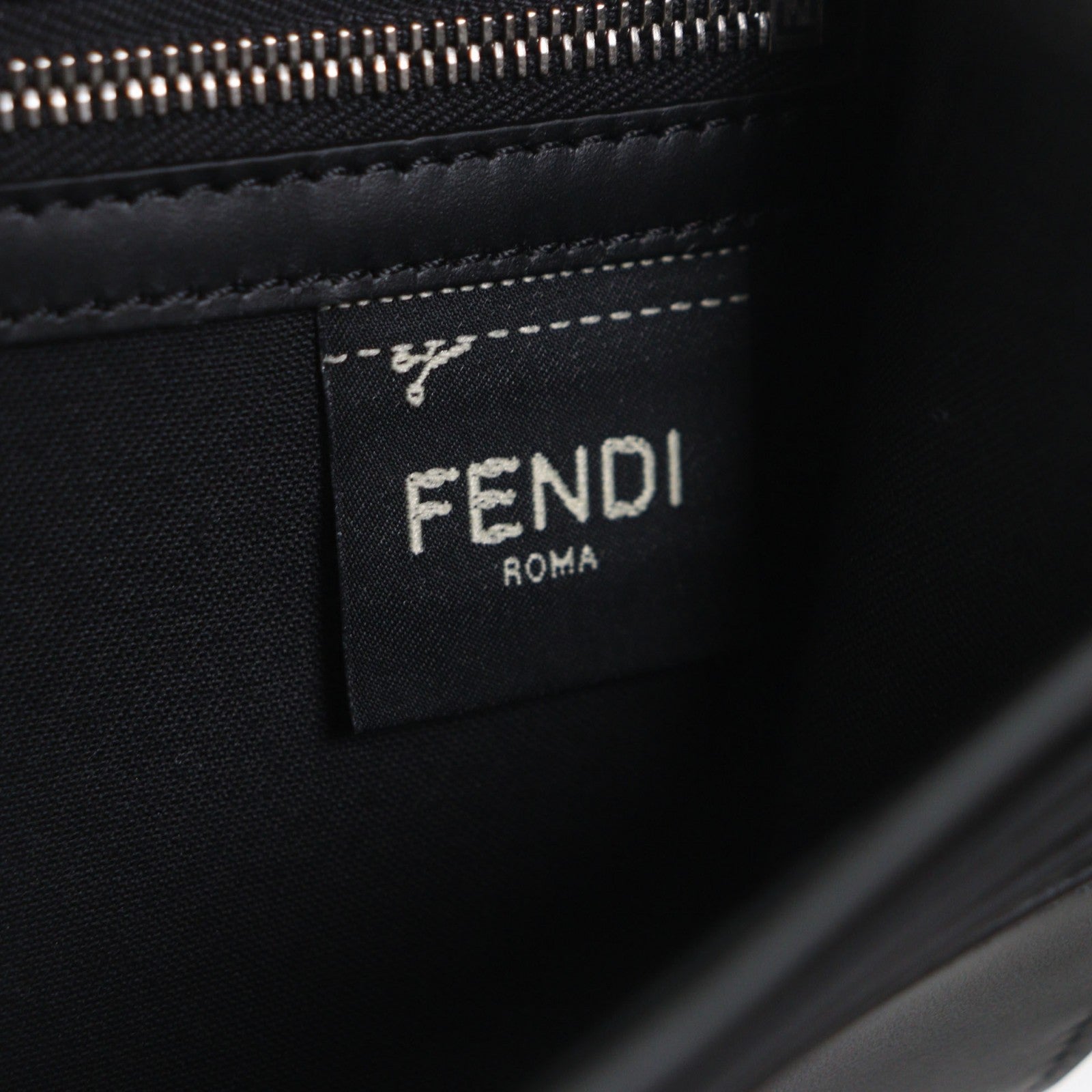 フェンディ 7M0264 レザー長財布