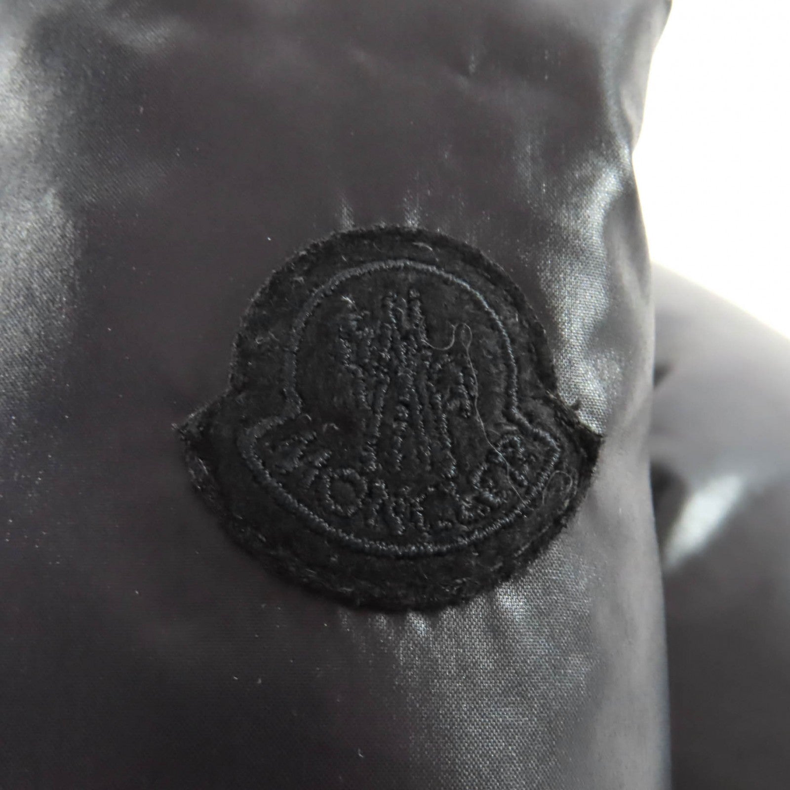 モンクレール ABBAYE ナイロンダウンジャケット