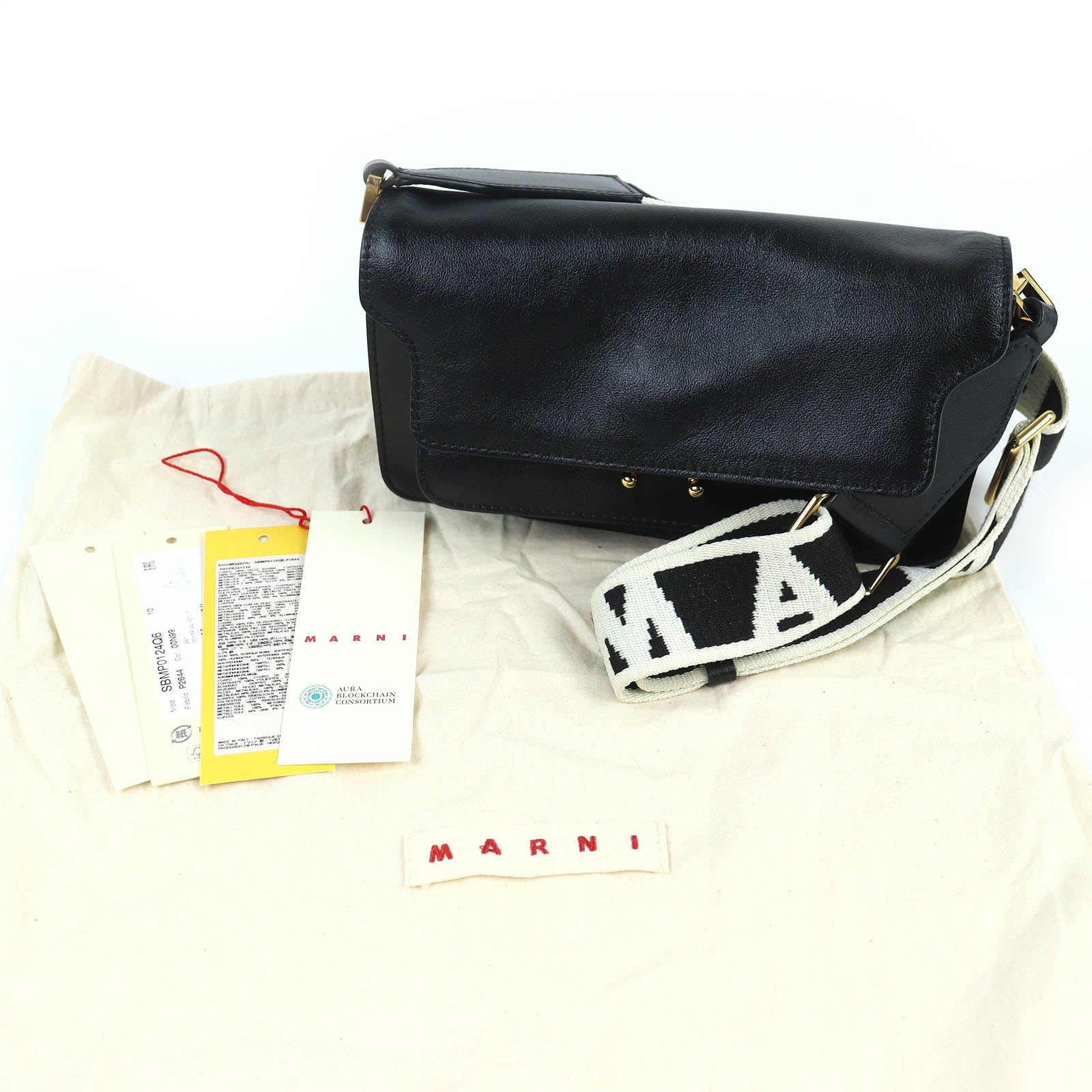 マルニ TRUNK SOFT EW レザーショルダーバッグ