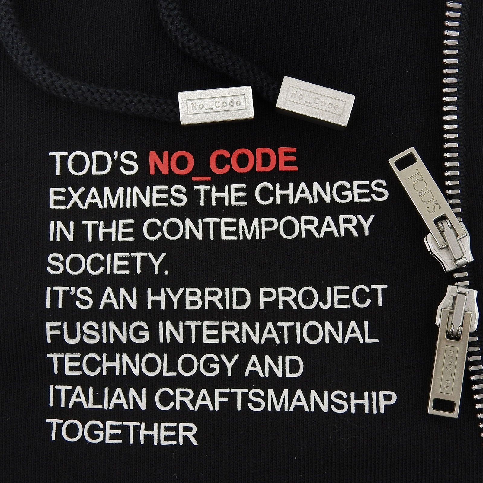 トッズ NO CODE コットンパーカー