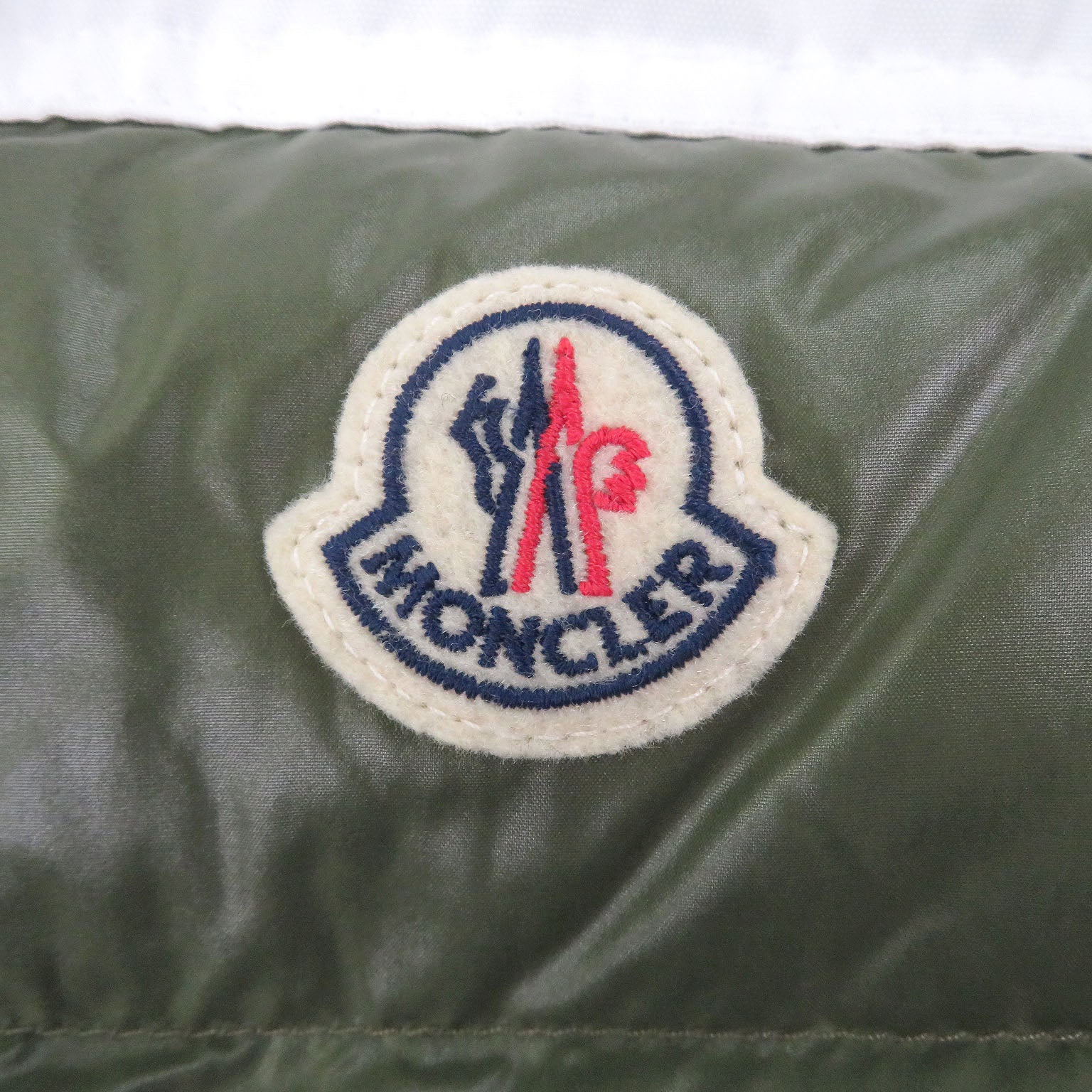 モンクレール GENICHI GILET ダウンベスト