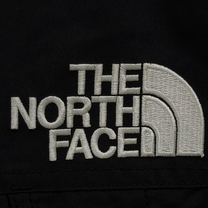 ザノースフェイス Mountain Light ナイロンフーディ