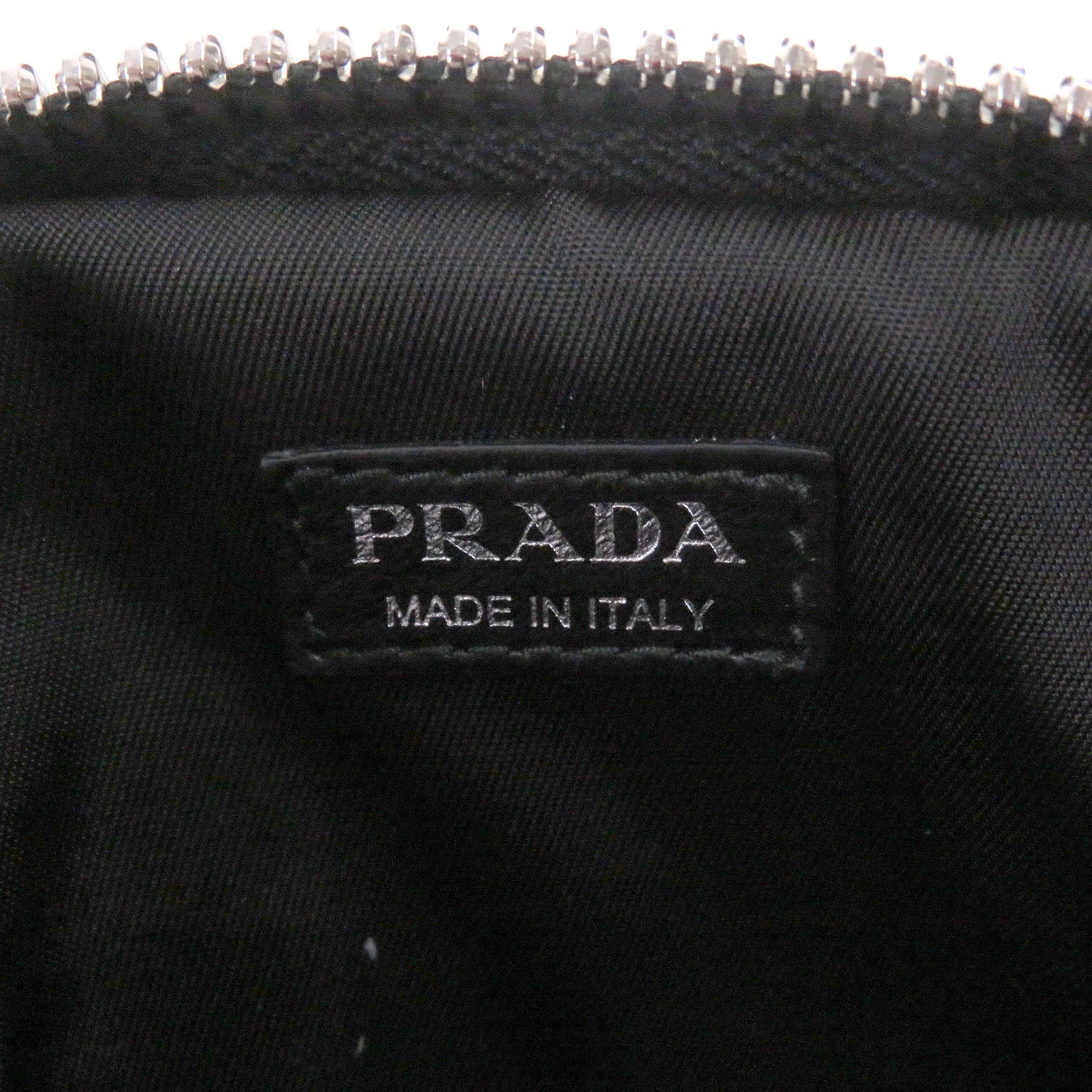 プラダ ナイロンミニショルダーバッグ