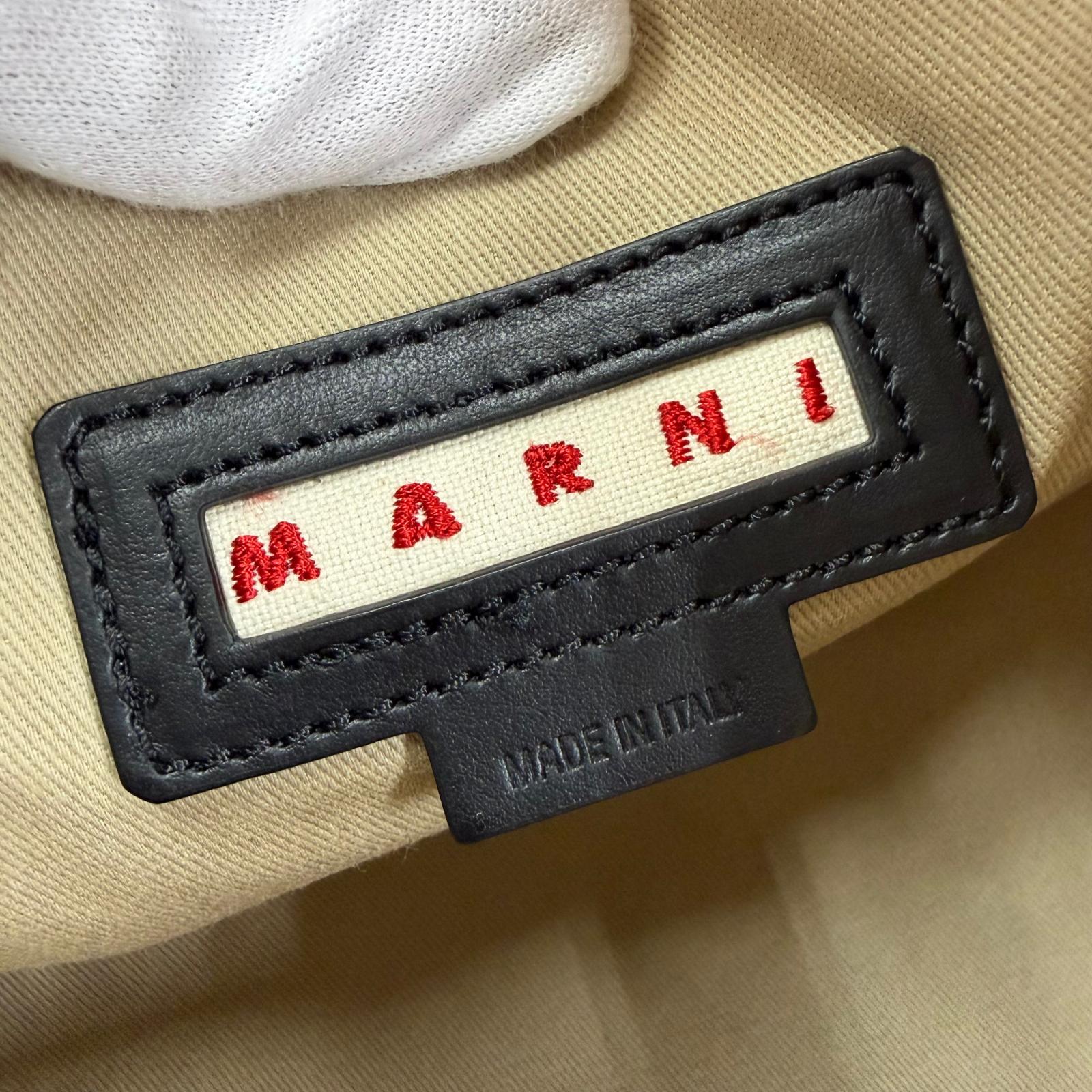 マルニ Alma レザー ハンドバッグ