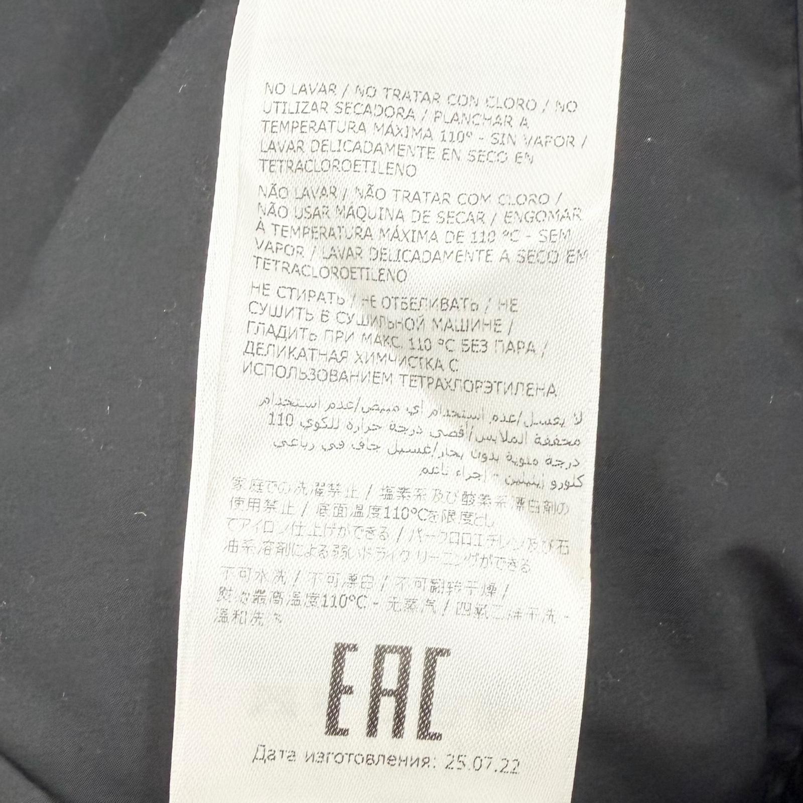 サルヴァトーレ フェラガモ ダウンフーデッドジャケット