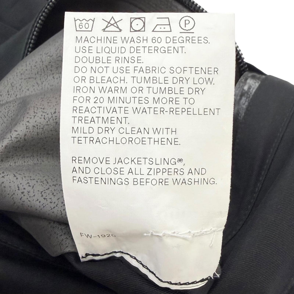 アクロニウム 2.5L GORE-TEX INTEROPS PARKA コート