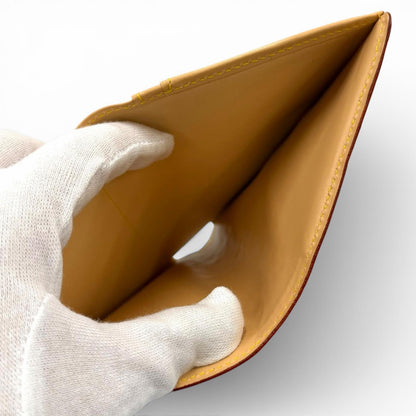 ルイヴィトン レザー二つ折り財布