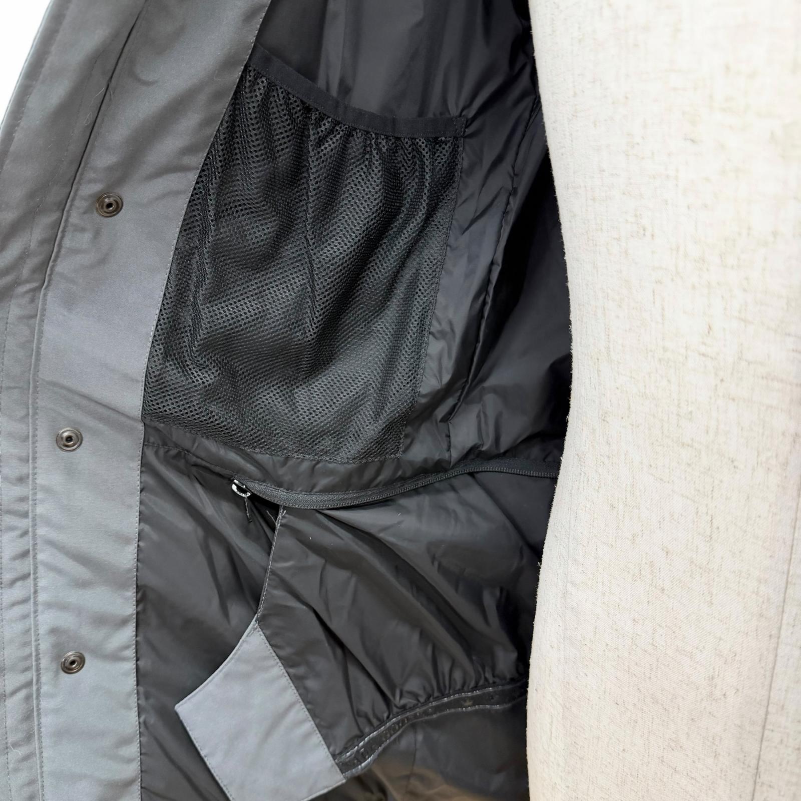 カナダグース EMORY PARKA ダウンコート
