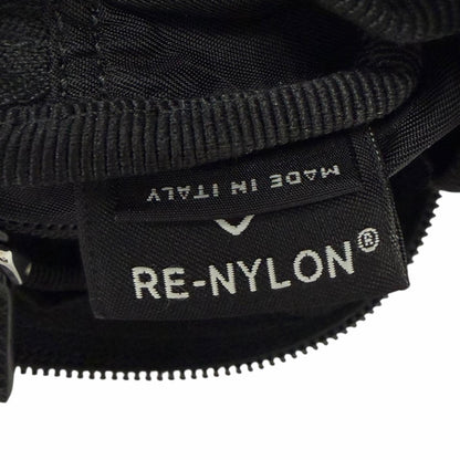 プラダ Re-Nylon ポーチ