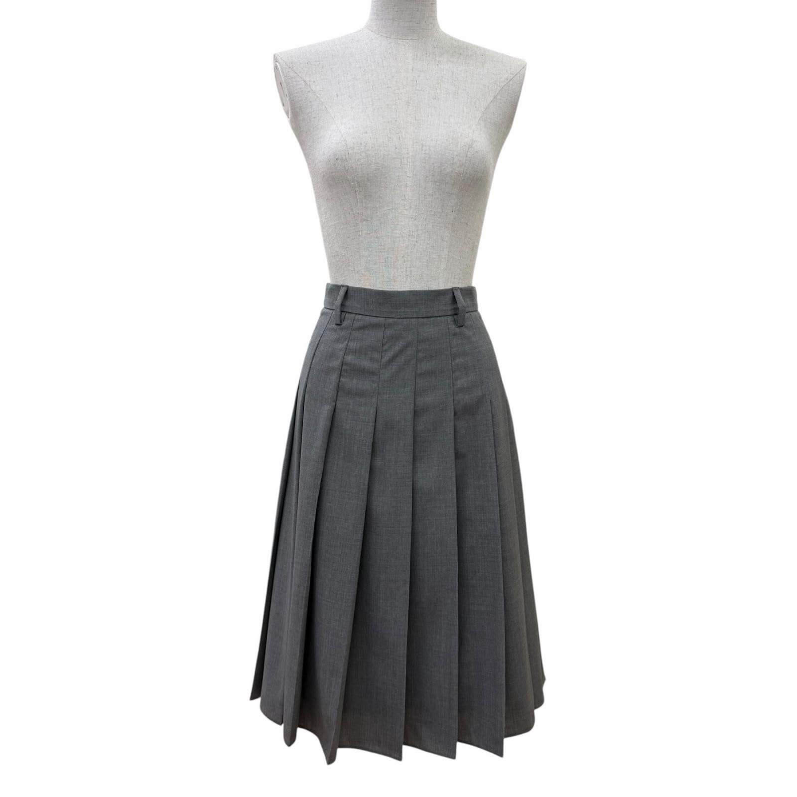 プラダ バージンウールスカート