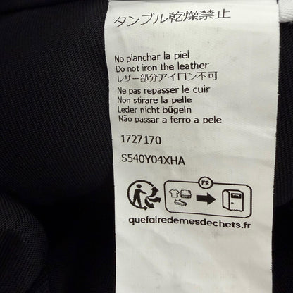 ロエベ アナグラム レザーパッチ クロップドパンツ