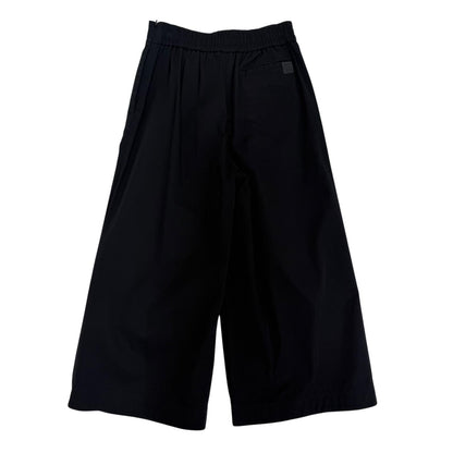ロエベ アナグラム レザーパッチ クロップドパンツ