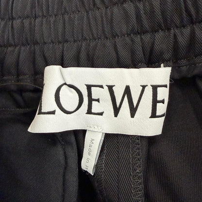 ロエベ アナグラム レザーパッチ クロップドパンツ