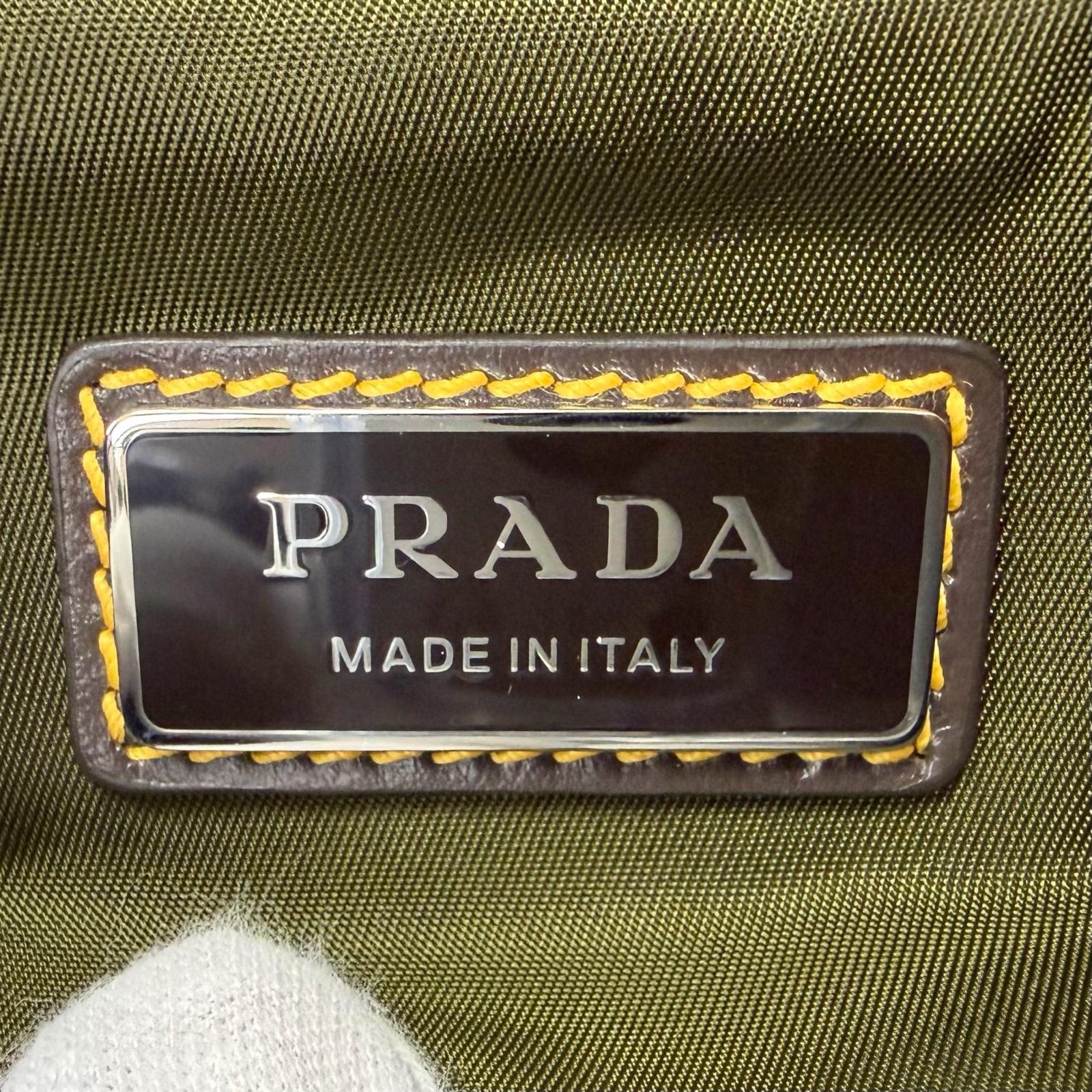 プラダ Reナイロン ショルダーバッグ