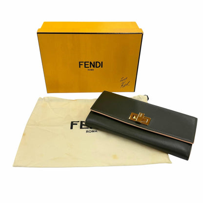 フェンディ ピーカブー レザー 長財布