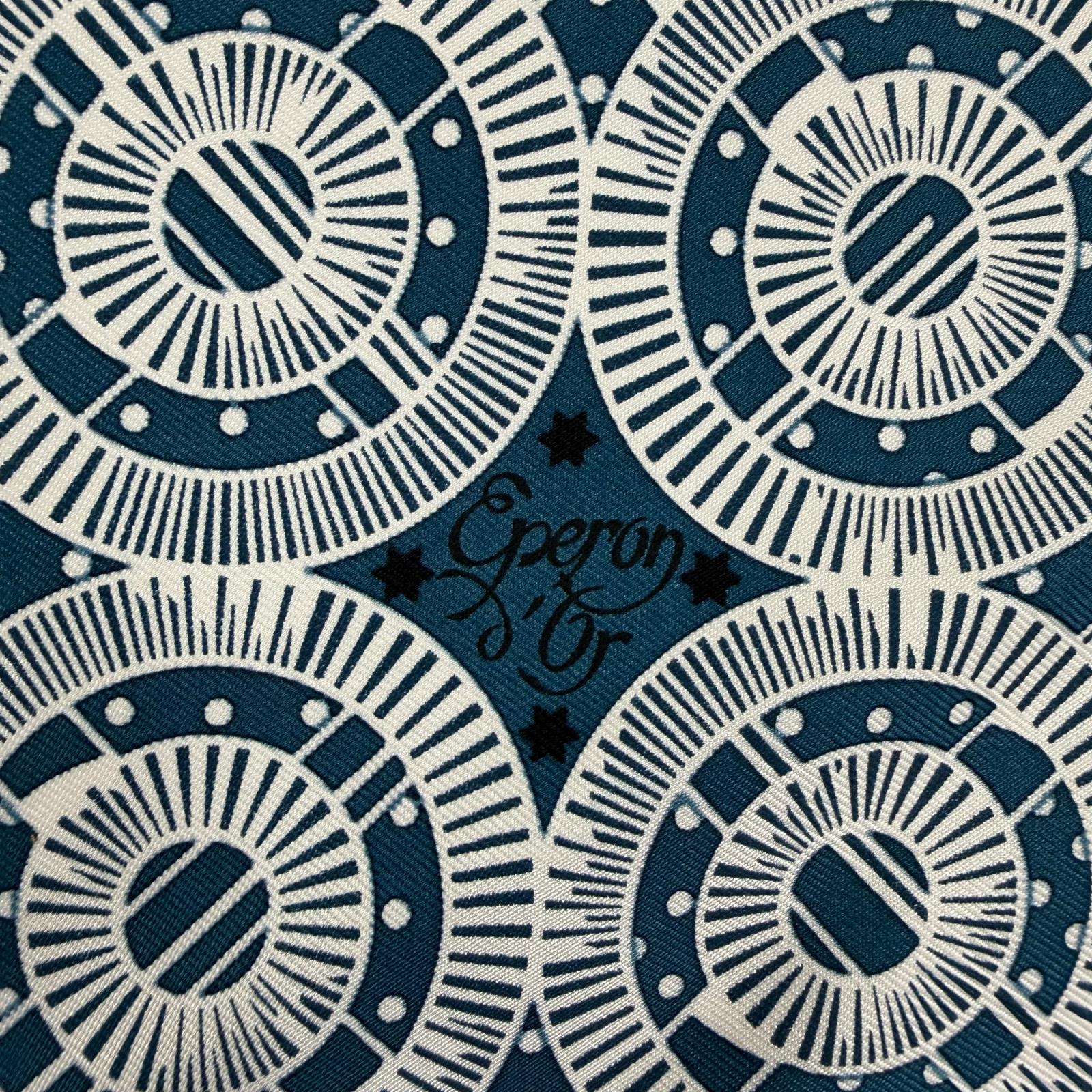 エルメス シルクスカーフ