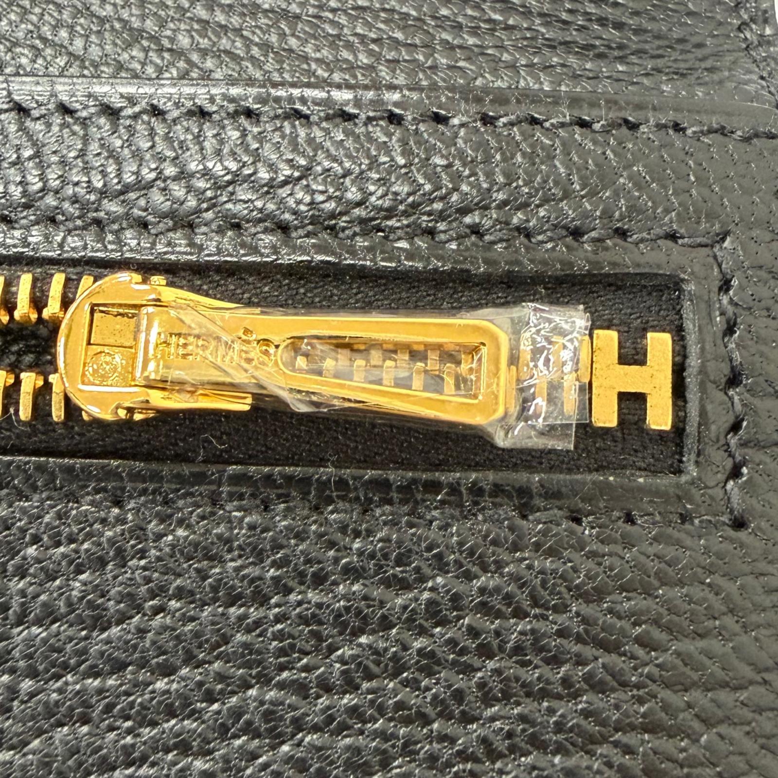 エルメス ベアン スフレ シェーヴル 財布