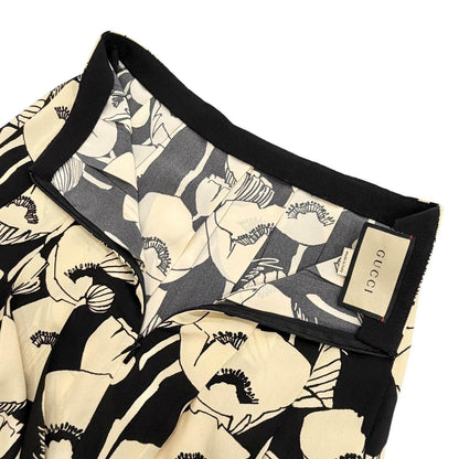 グッチ シルクプリーツスカート