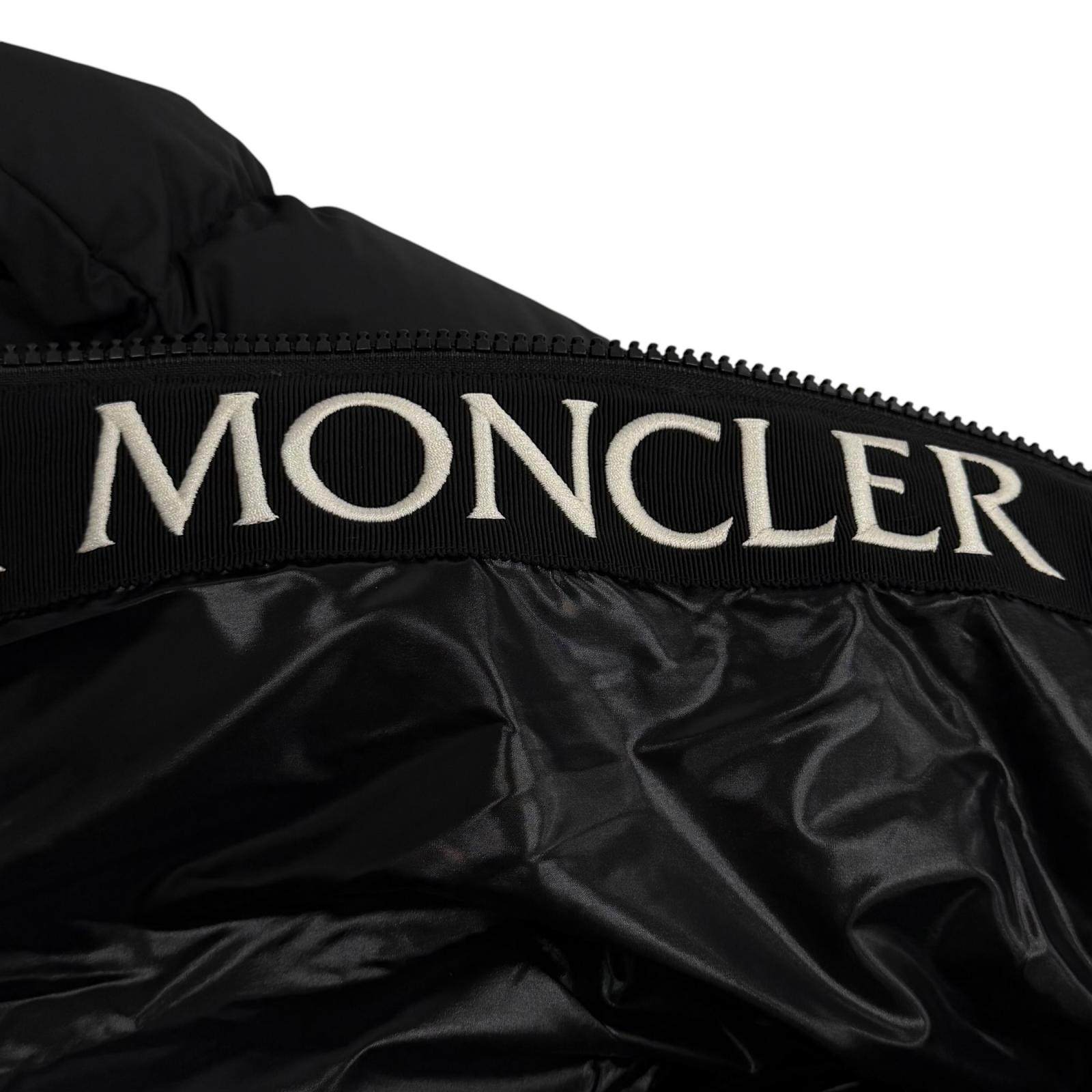 モンクレール MONTCLA ナイロンダウンジャケット