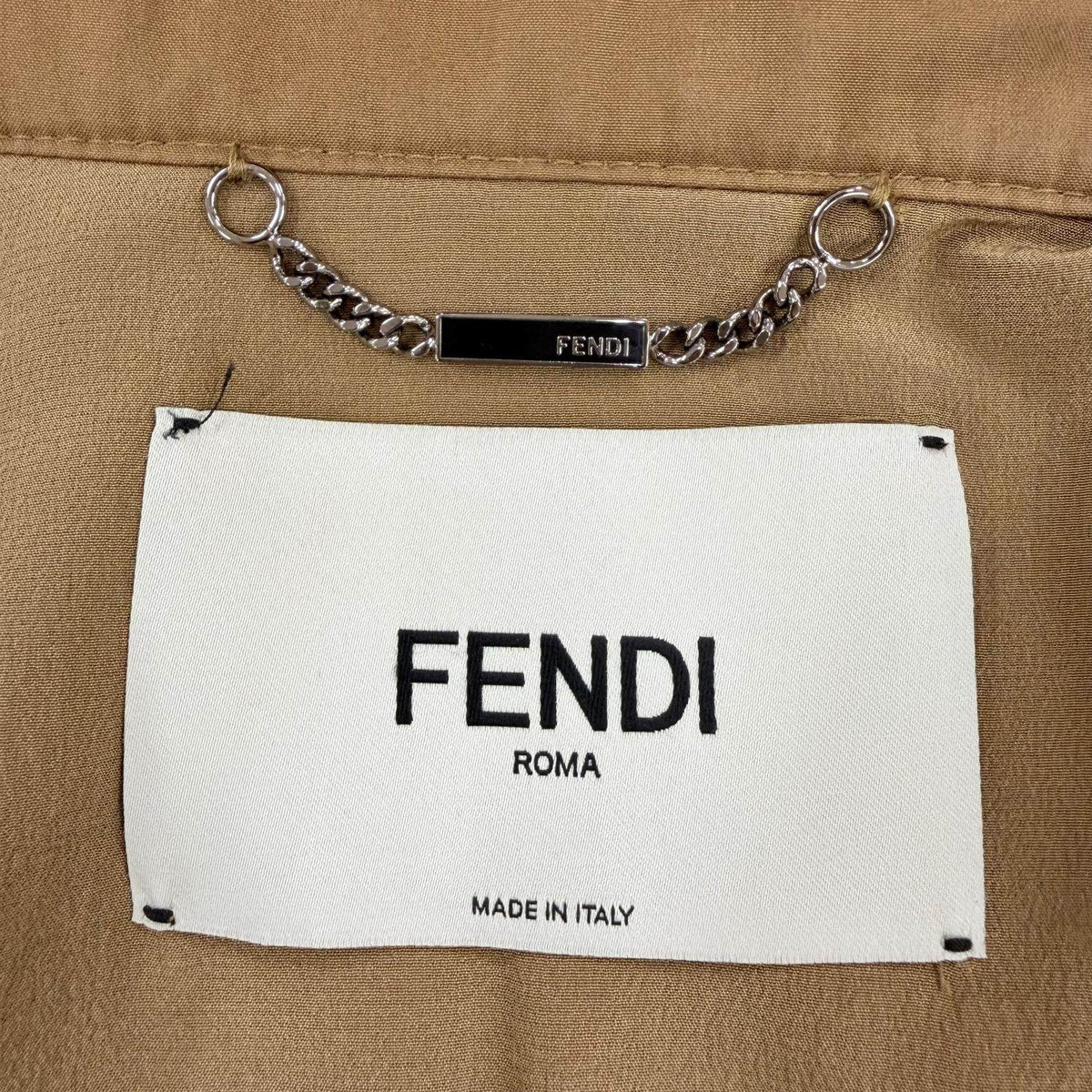 フェンディ レザートリムフードジャケット